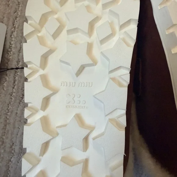 Brand NWT Miu Miu Suede Shearling Mules - Size 38.5 - Picture 6 of 11
